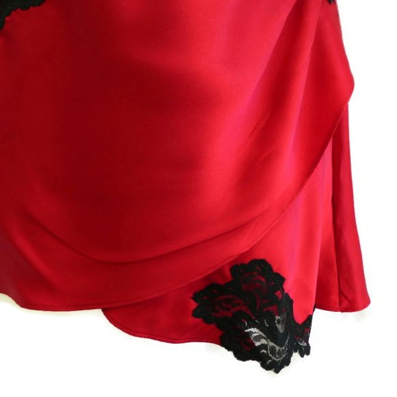 Victoria's Secret Gold Label Lingerie Red Satin Black Lace Slip S - Picture 6 of 8